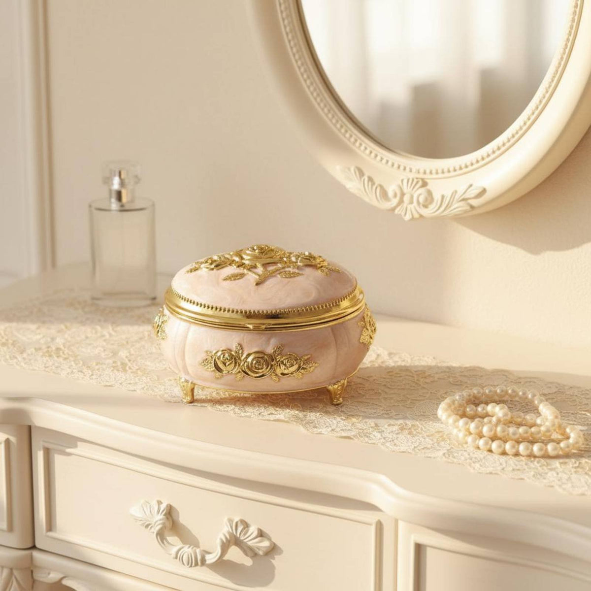 Vintage Metal Jewelry Box Giftable Round Metal Jewelry Box for Dressing Table