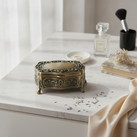 Antique Style Jewelry Box Decorative Scrollwork Velvet-Lined Jewelry Box Portable Storage Item