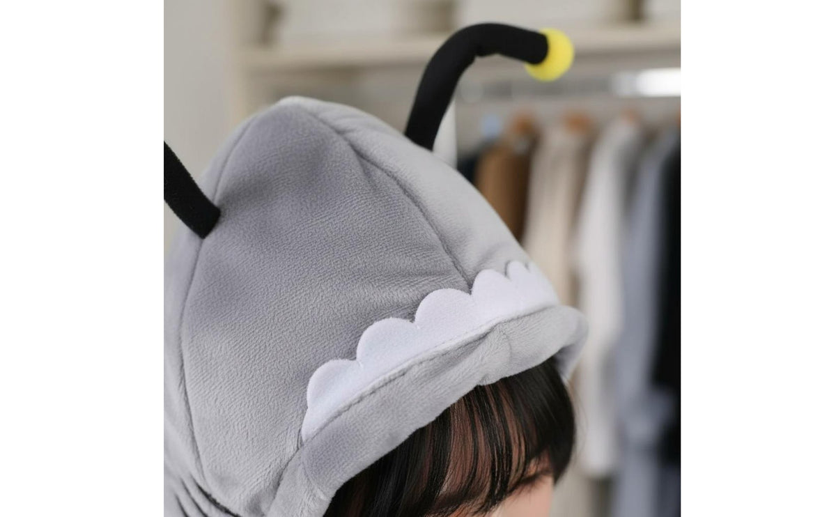 Bee Torso Shark Head Costume Cute Cartoon Design Shark Bee Costume Funny Creature Combination Suit Comfortable Novelty Clothing