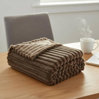 Soft Fleece Blanket Lightweight Fleece Throw Blanket Multi-Season Luxurious Striped Throw for Commuters