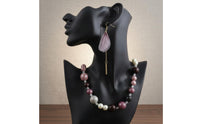 White Portrait Jewelry Stand Versatile Necklace Display Bust Resin Jewelry Display Bust Minimalist Design for Boutique Owners