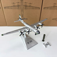 B-29 Model with Little Payload Alloy B-29 Model with Stand Pre-Assembled for Collectors
