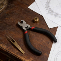 Copper Buckle Pliers Non Slip Handle Jewelry Making Pliers Comfortable Grip Crafting Tool for Jewelers, DIY Enthusiasts
