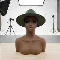 Manikin Head with Shoulders Stable Form Mannequin Display Bust Eyelashes Hat Display Bust for Commerce Show