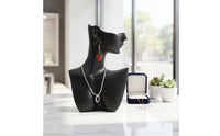 White Portrait Jewelry Stand Versatile Necklace Display Bust Resin Jewelry Display Bust Minimalist Design for Boutique Owners