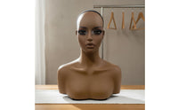 Manikin Head with Shoulders Stable Form Mannequin Display Bust Eyelashes Hat Display Bust for Commerce Show