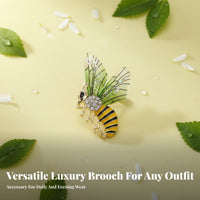 Pastoral Design Bee Brooch Glitter Accents Rhinestone Bee Brooch Elegant Design for Women, Girls, Accessorizing Outfits, Daily Wear