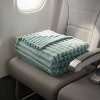 Soft Fleece Blanket Lightweight Fleece Throw Blanket Multi-Season Luxurious Striped Throw for Commuters