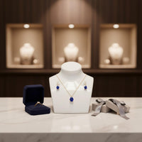 Plastic Necklace Bust Lightweight Necklace Display Bust Scratch-Resistant