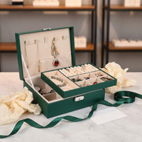 Jewelry Box Secure Metal Clasp Jewelry Storage Case Large Capacity Accessory Box Soft Luxurious Textile Lining for Dresser Top