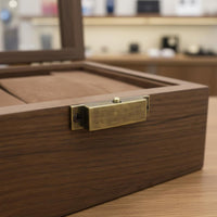 Vintage Watch Display Box Sturdy Wood Construction Wooden Watch Box Cushioned Wristwatch Holder Dustproof Particle-Resistant