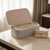 Portable Jewelry Travel Case Sleek Design 12-Pouch Jewelry Storage Box Large Capacity Safeguarding Soft Lining for Travelers