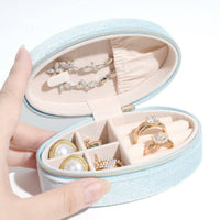 Oval Velvet Jewelry Box Vintage Design Portable Velvet Jewelry Box for Travelers