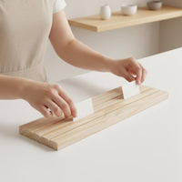 Card Slot Jewelry Display Rack Wooden Wood Earring Stand Lightweight Earring Display Stand for Boutique