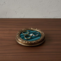 round Velvet Display Platter Elegant Design Retro Photo Prop Tray Baroque Style Trinket Dish for Photographers