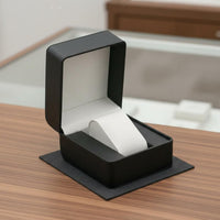 PU Leather Watch Box Matte Finish Luxury Wristwatch Box Custom Emblem