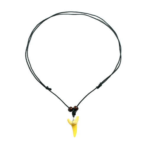 Tooth Pendant Necklace Rough-Hewn Look Fashion Accessory Light Yellow