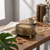 Antique Style Jewelry Box Decorative Scrollwork Velvet-Lined Jewelry Box Portable Storage Item