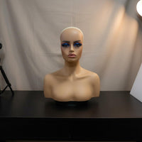 Female Hairpiece Display Model Head Stable Hairpiece Display Head Female Mannequin Bust for Live Broadcasting