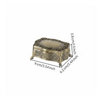 Antique Style Jewelry Box Decorative Scrollwork Velvet-Lined Jewelry Box Portable Storage Item
