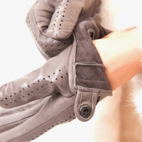 2 Pieces Women's Leather Driving Gloves Authentic Lambskin Perforated Lambskin Gloves Breathable for Drivers, Motorcyclists, Warm Weather