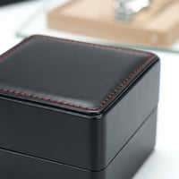 PU Leather Watch Box Luxury Design PU Leather Watch Case Wristwatch Display Box Soft Safeguarding Interior Long-Lasting for Men