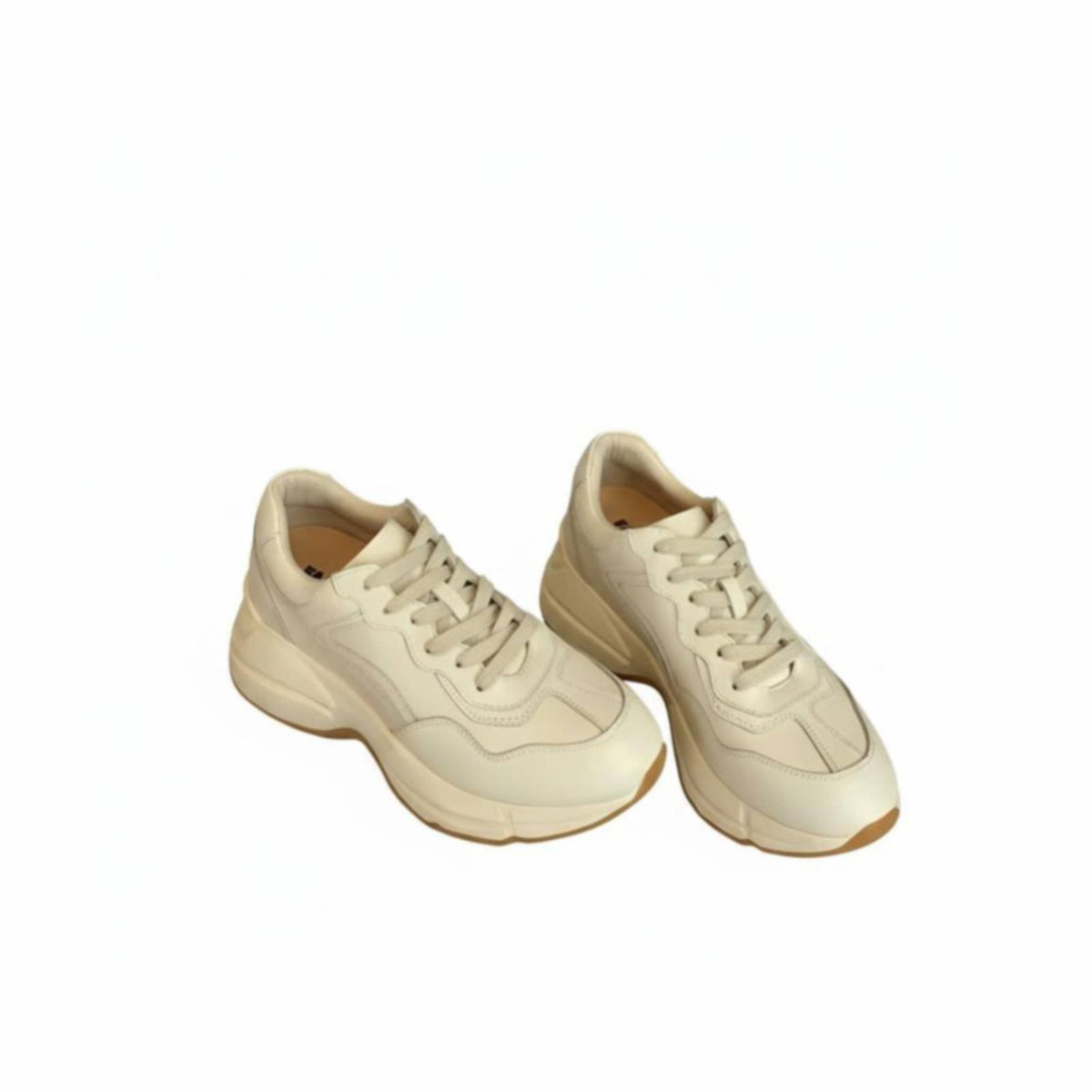 Dad sneakers with elevated sole, Women's thick sole, Everyday sporty style, 2025 trend